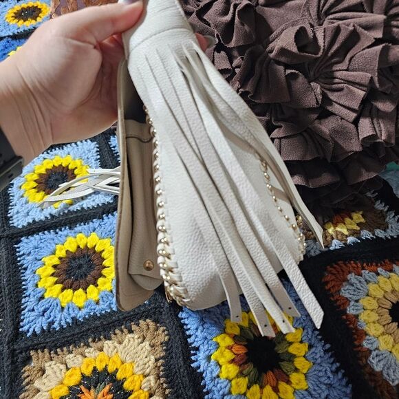 Coach Dakota Fringe Whipstitch Chain Saddle Bag in White Pebbled Leather Purse - Picture 4 of 9